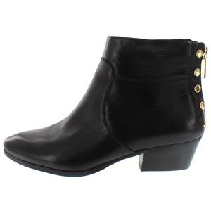 Vince Camuto Cinza Booties